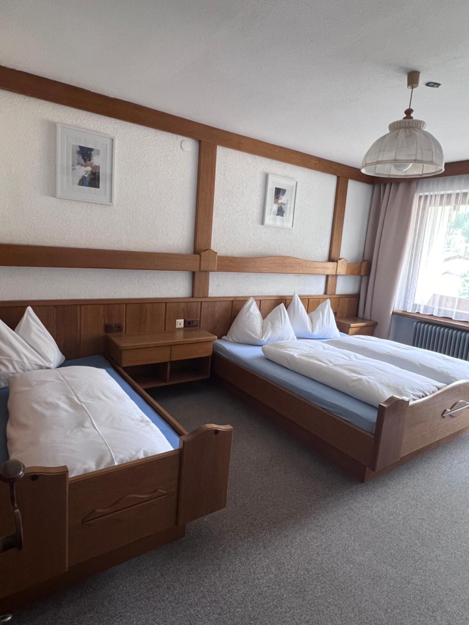 瓦索洛住宿加早餐公寓酒店 巴德小基希海姆 外观 照片